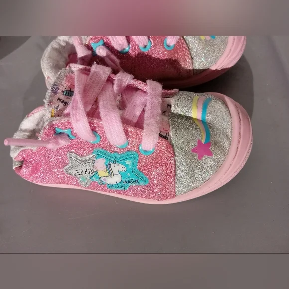 Peppa pig slip on shoes size 8 - Picture 2 of 4